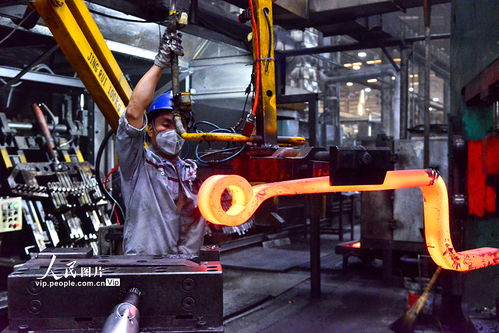 高溫下的堅守 投資咨詢行業如何在挑戰中尋求穩健發展