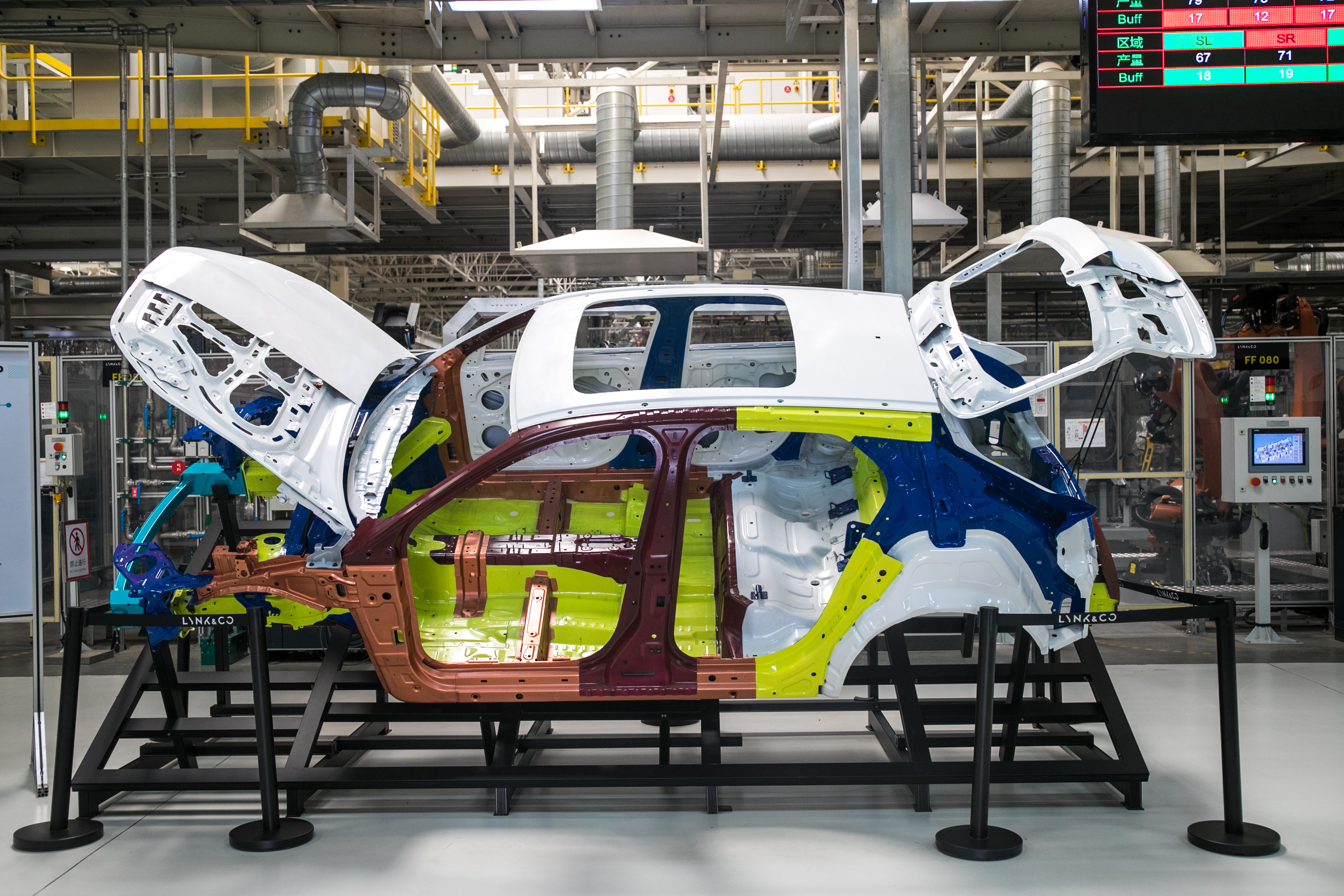 領克汽車張家口工廠 打造“潮流制造”新標桿，賦能汽車零配件產業升級