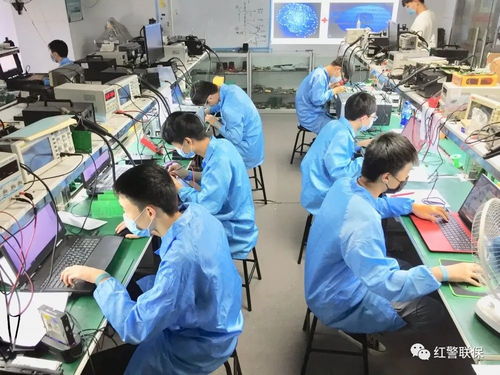 第三屆計(jì)算機(jī)檢測維修與數(shù)據(jù)恢復(fù)模擬比賽在紅警實(shí)訓(xùn)車間成功舉辦，助力計(jì)算機(jī)技術(shù)培訓(xùn)新發(fā)展